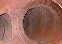 Отложения пыли в воздуховоде системы вентиляции