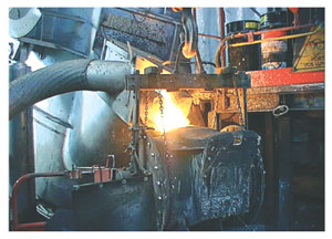 Рис. 2. Cовременные индукционные печи емкостью 38 тонн