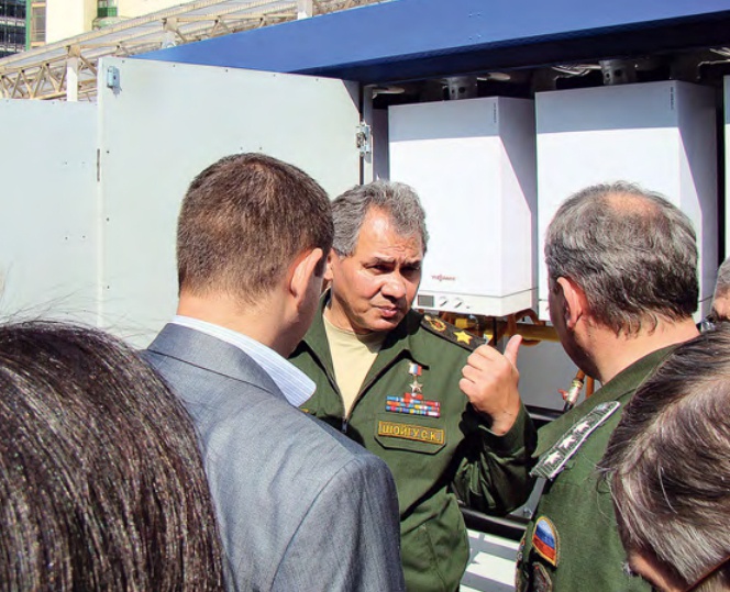 Министр обороны РФ С.К. Шойгу осматривает ТГУ-НОРД-300 на стенде «Северной Компании» на выставке «День инноваций Министерства обороны» Министр обороны РФ С.К. Шойгу осматривает ТГУ-НОРД-300 на стенде «Северной Компании» на выставке «День инноваций Министерства обороны»