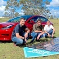 Австралийские экоэнтузиасты создали солнечные панели для зарядки Tesla