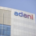Индийская группа Adani инвестирует в ВИЭ 28 млрд долларов