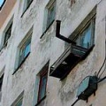 Малый бизнес по-прежнему не пускают в ЖКХ